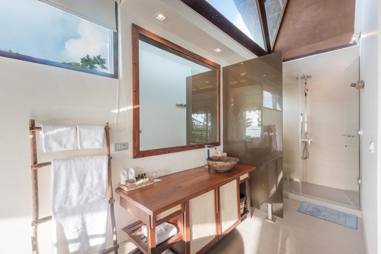 L'Osteria Luxe Beachfront B&B جنرال لونا المظهر الخارجي الصورة