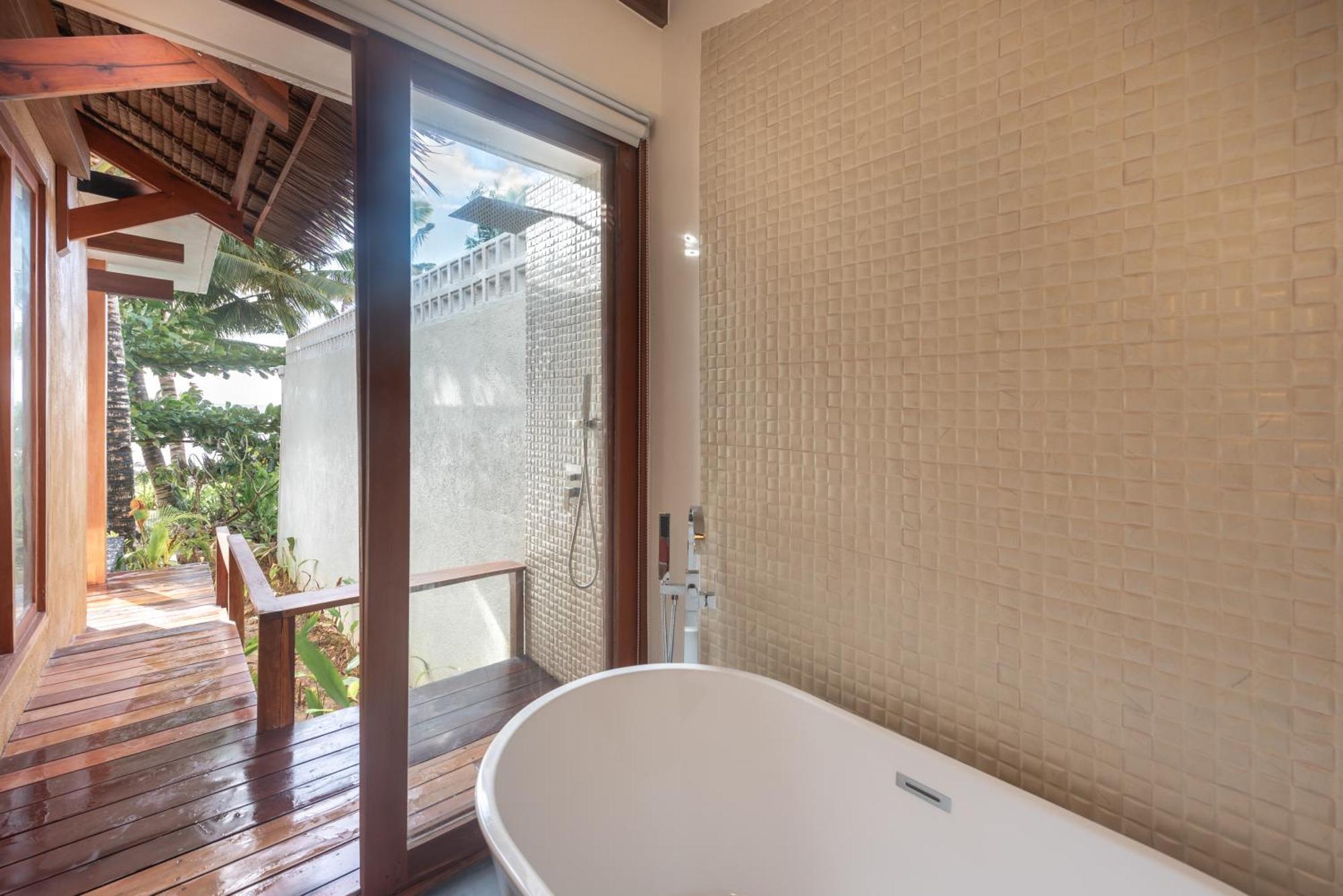 L'Osteria Luxe Beachfront B&B جنرال لونا المظهر الخارجي الصورة
